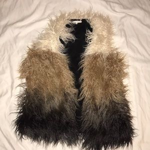 Faux fur vest size small